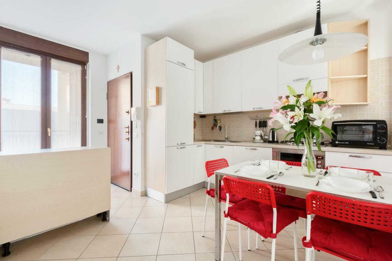 Apartament Corsica Huge Terrace Flats Mediolan Zewnętrze zdjęcie